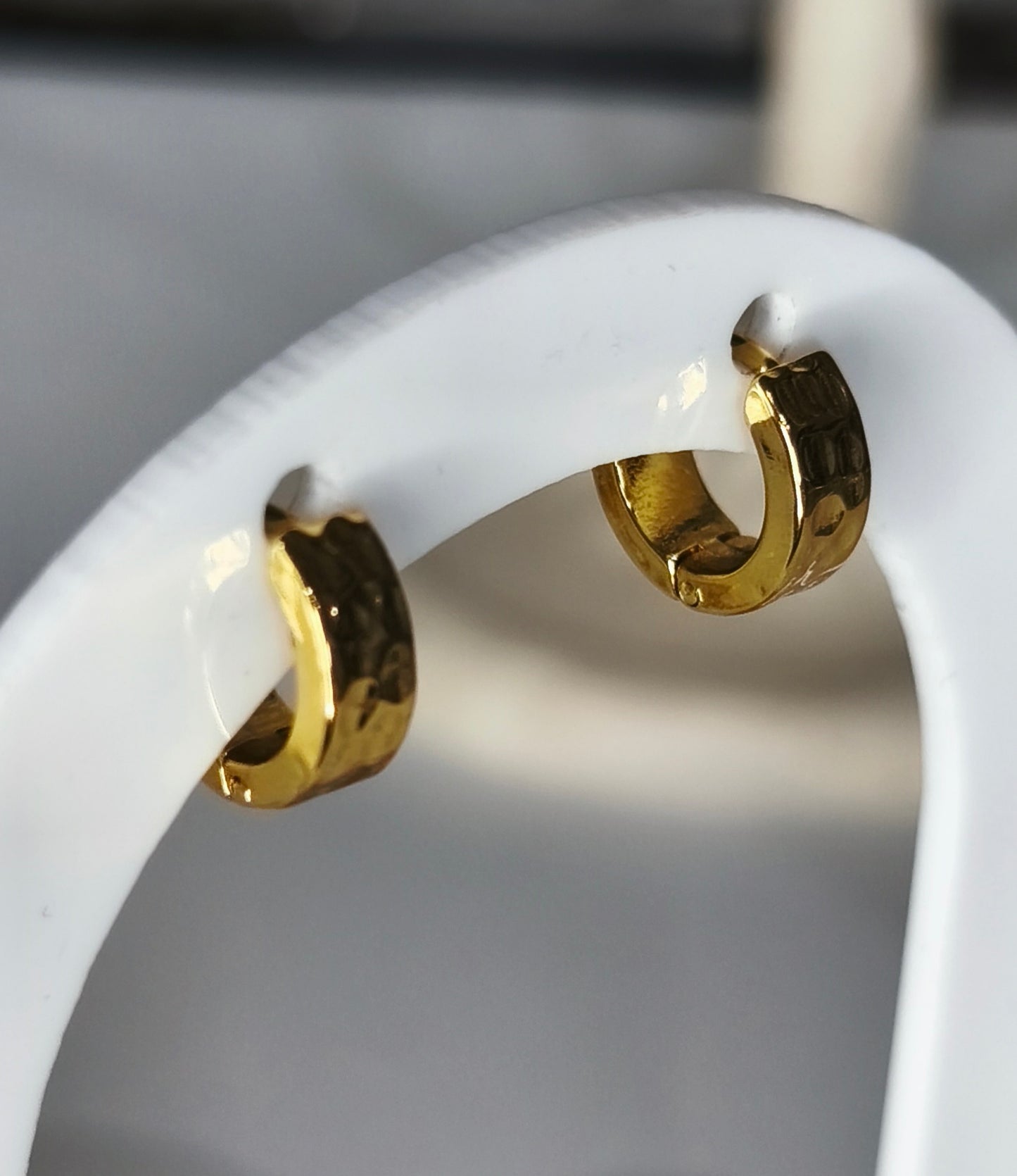 PENDIENTES ARO ACERO MARTILLADO