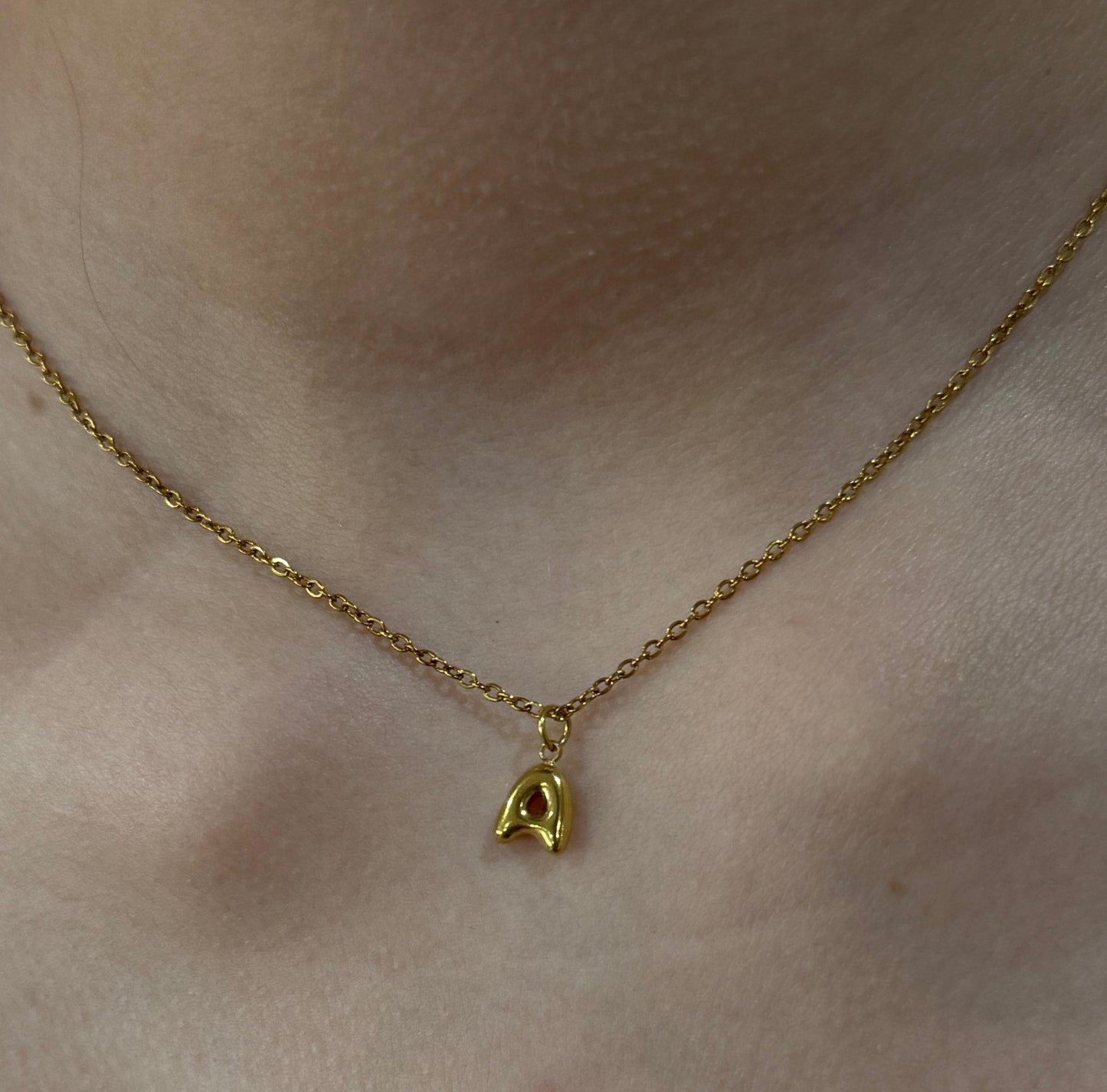 COLLAR ACERO LETRAS