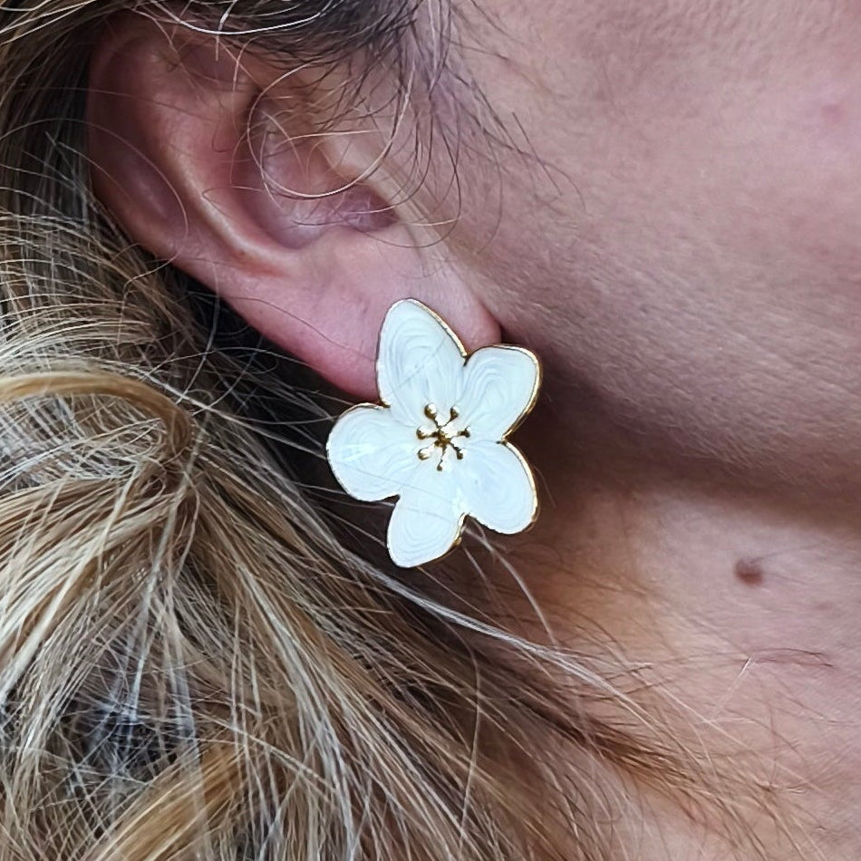 PENDIENTES FLOR DE NÁCAR